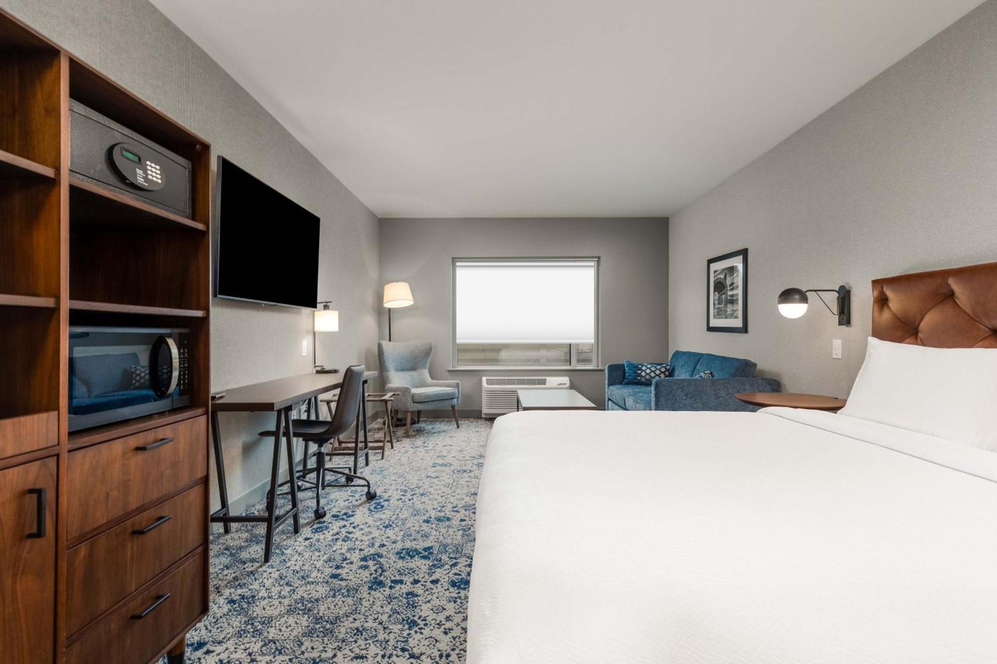 Four Points By Sheraton Kelowna Airport Exterior foto