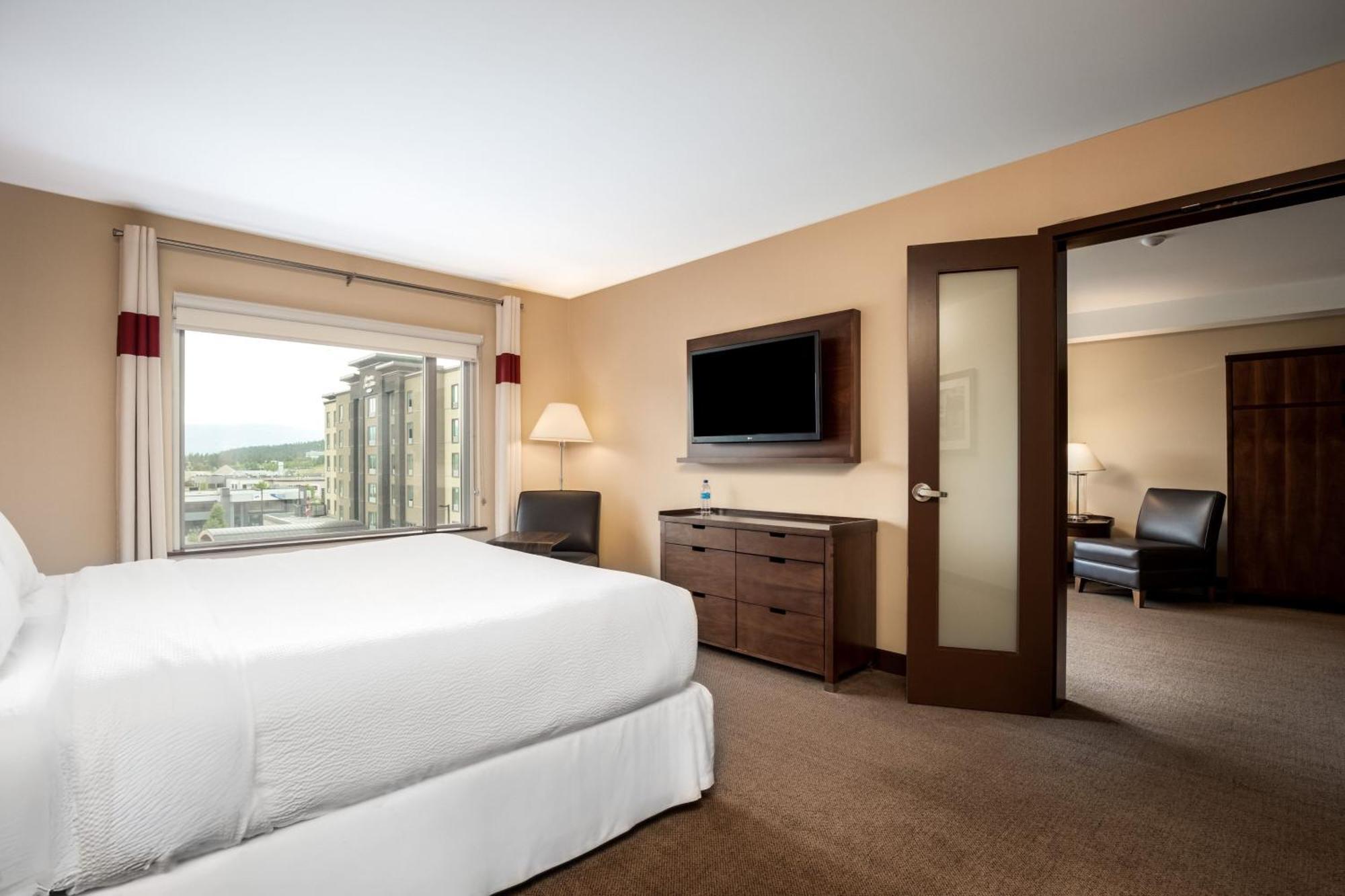 Four Points By Sheraton Kelowna Airport Exterior foto